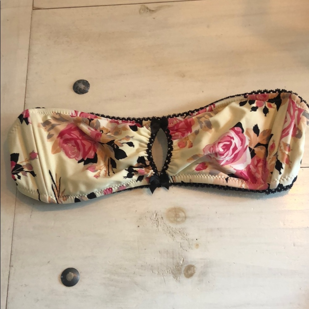 Strapless floral bikini top- Betsey Johnson sz Med